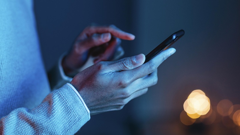 pasar contactos de un teléfono a otro